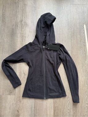 Alphalete Fitted Hooded Zip Jacket